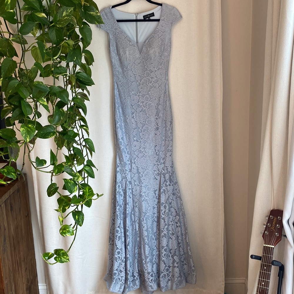 Betsy Adam Formal full length gown- Size 2/small
